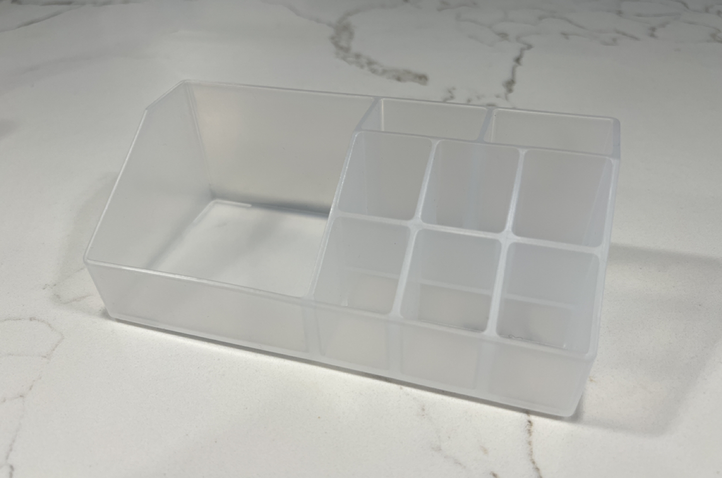 Cosmetics organizer - photo 2