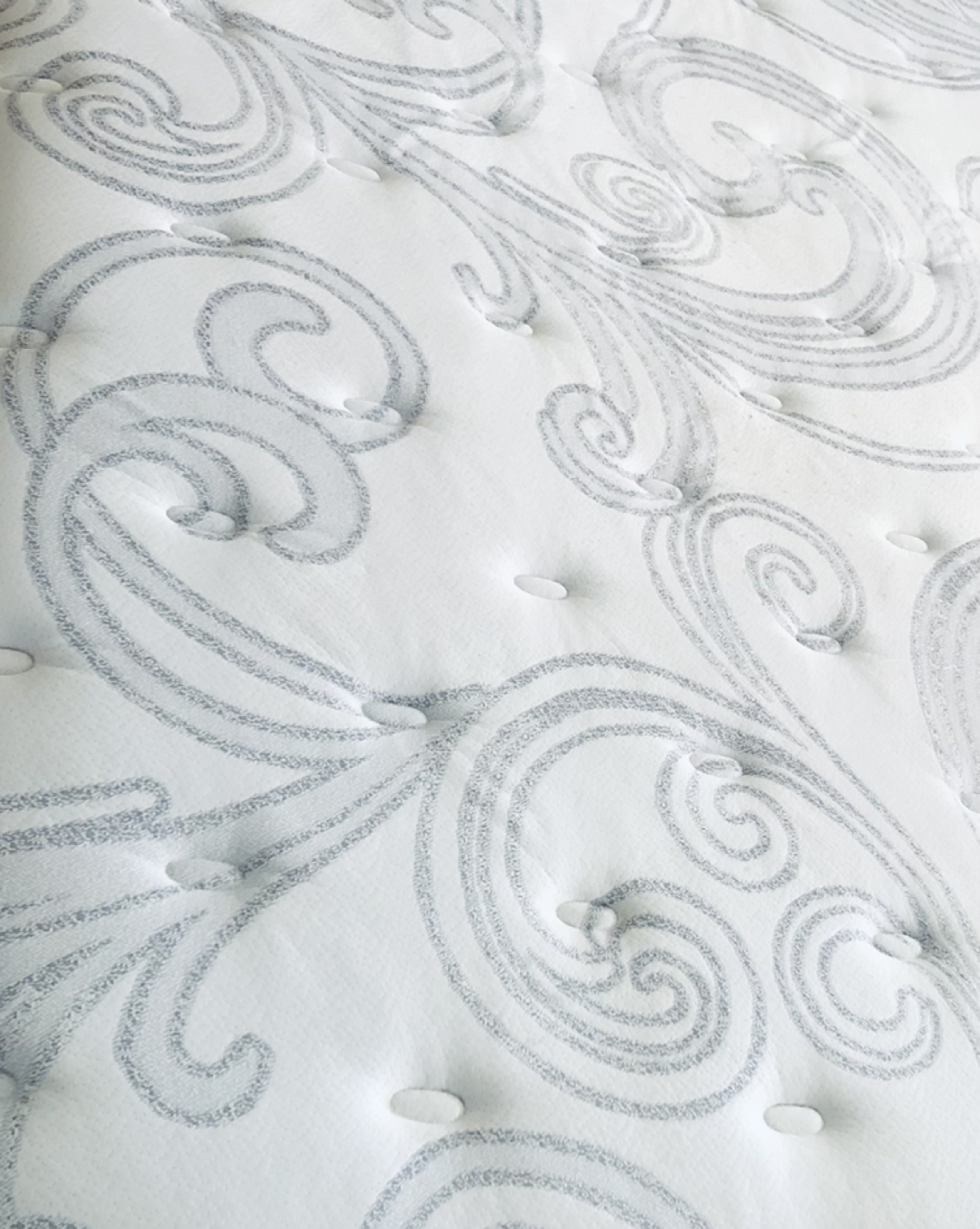 Simmons BackCare Queen Mattress - photo 4