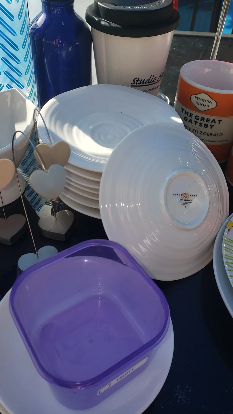Random Box of stuff #freecycle - photo 2