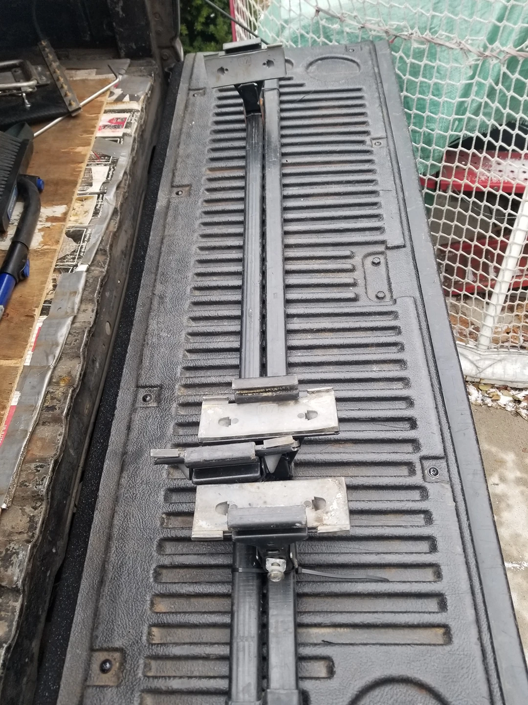 Thule roof bars