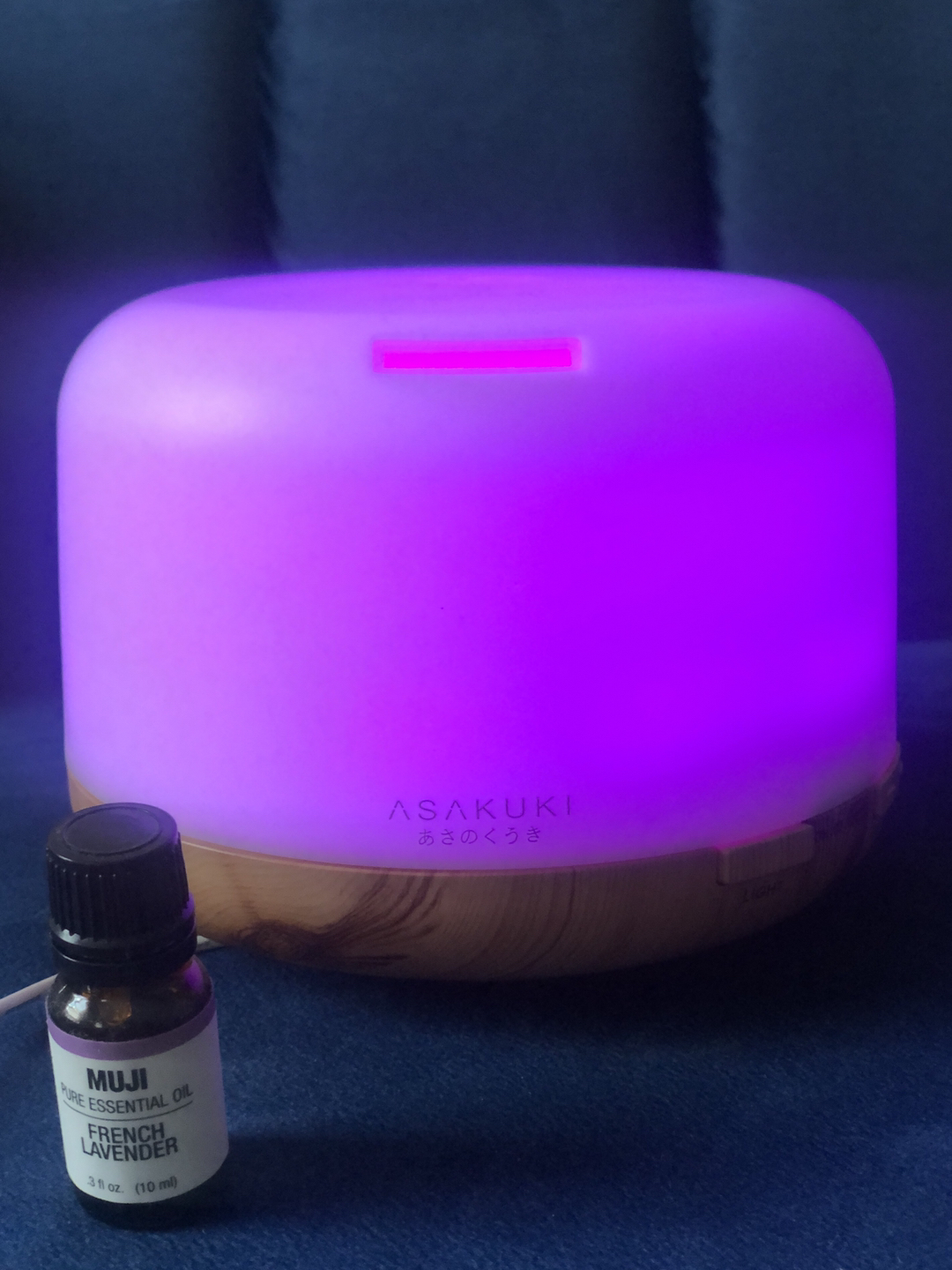 Beautiful diffuser/humidifier with lavender oil  - photo 3