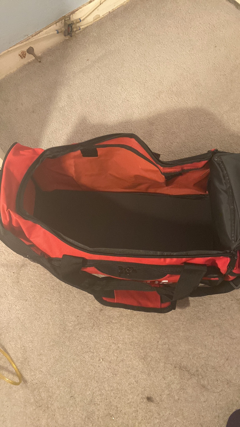 BRAND NEW GOODLIFE FITNESS GYM BAG - photo 3