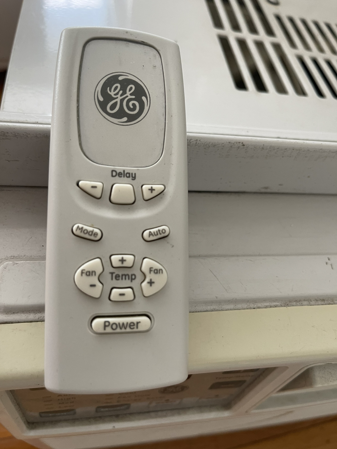 GE Window Air Conditioner - photo 3