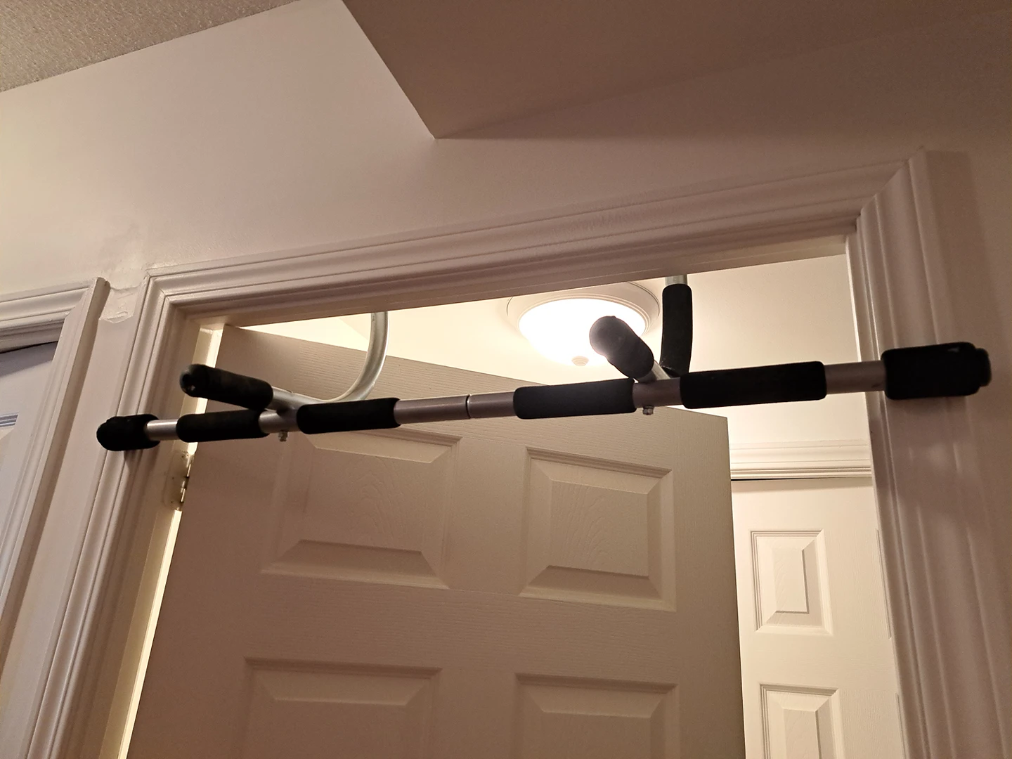 Chin up Pull up Bar Door Frame - photo 4