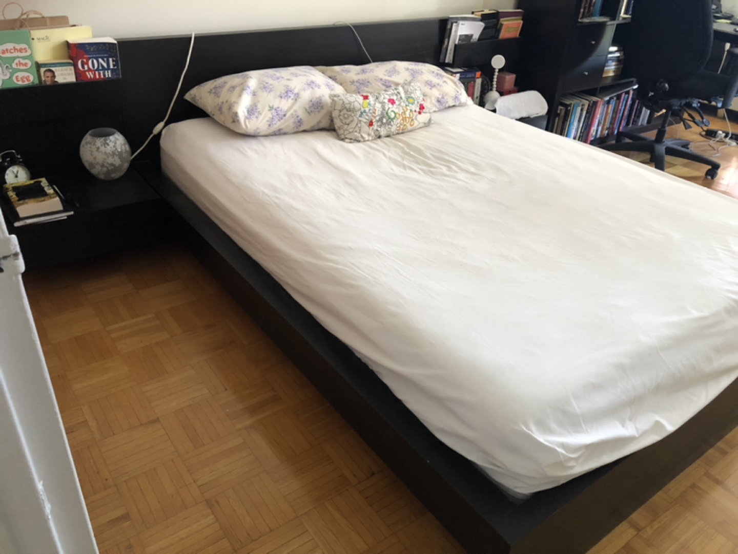IKEA MALM 4-piece Bedroom Set - photo 2