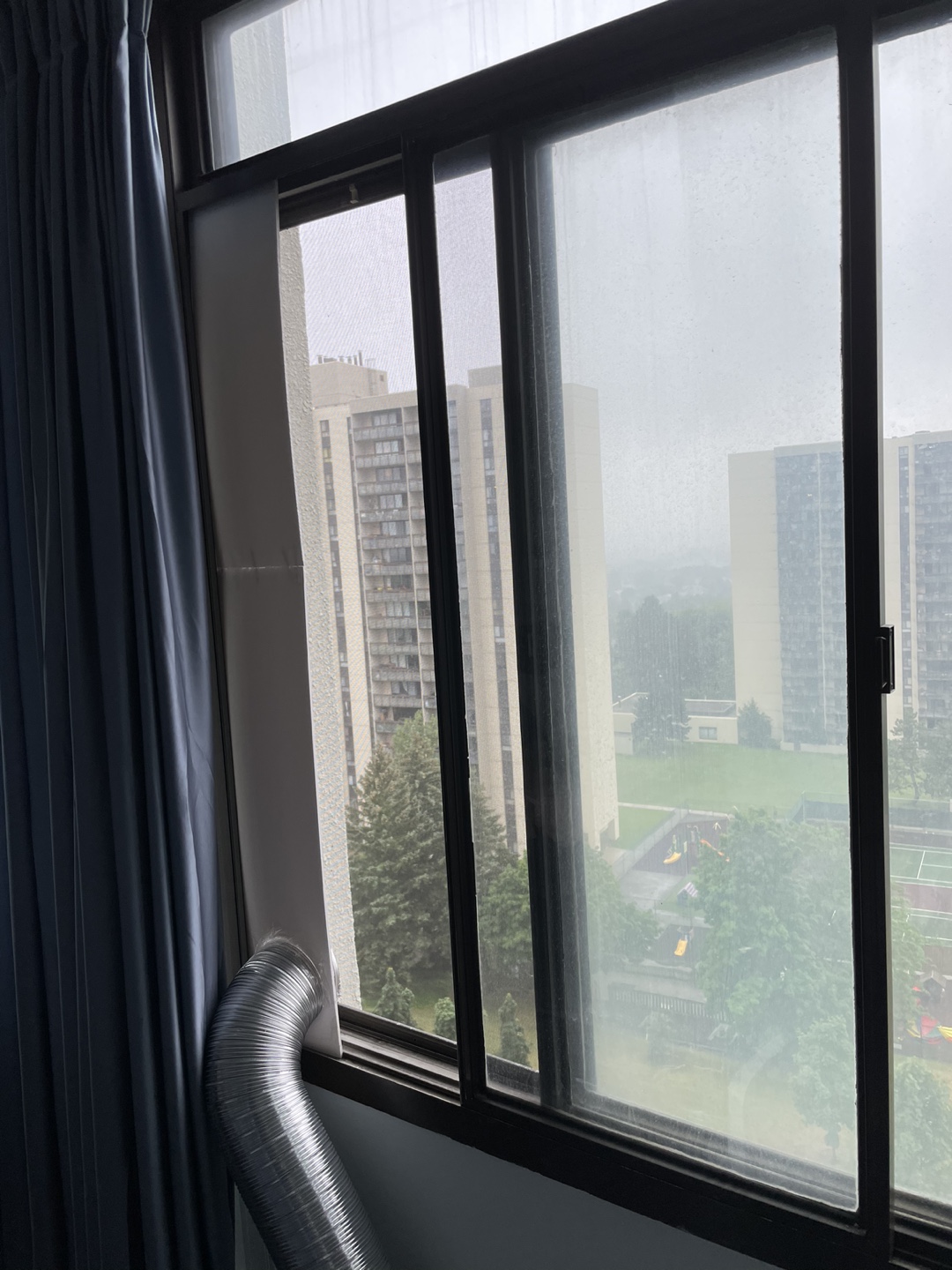 DeLonghi - Portable Air Conditioner with window set image indicator(6)