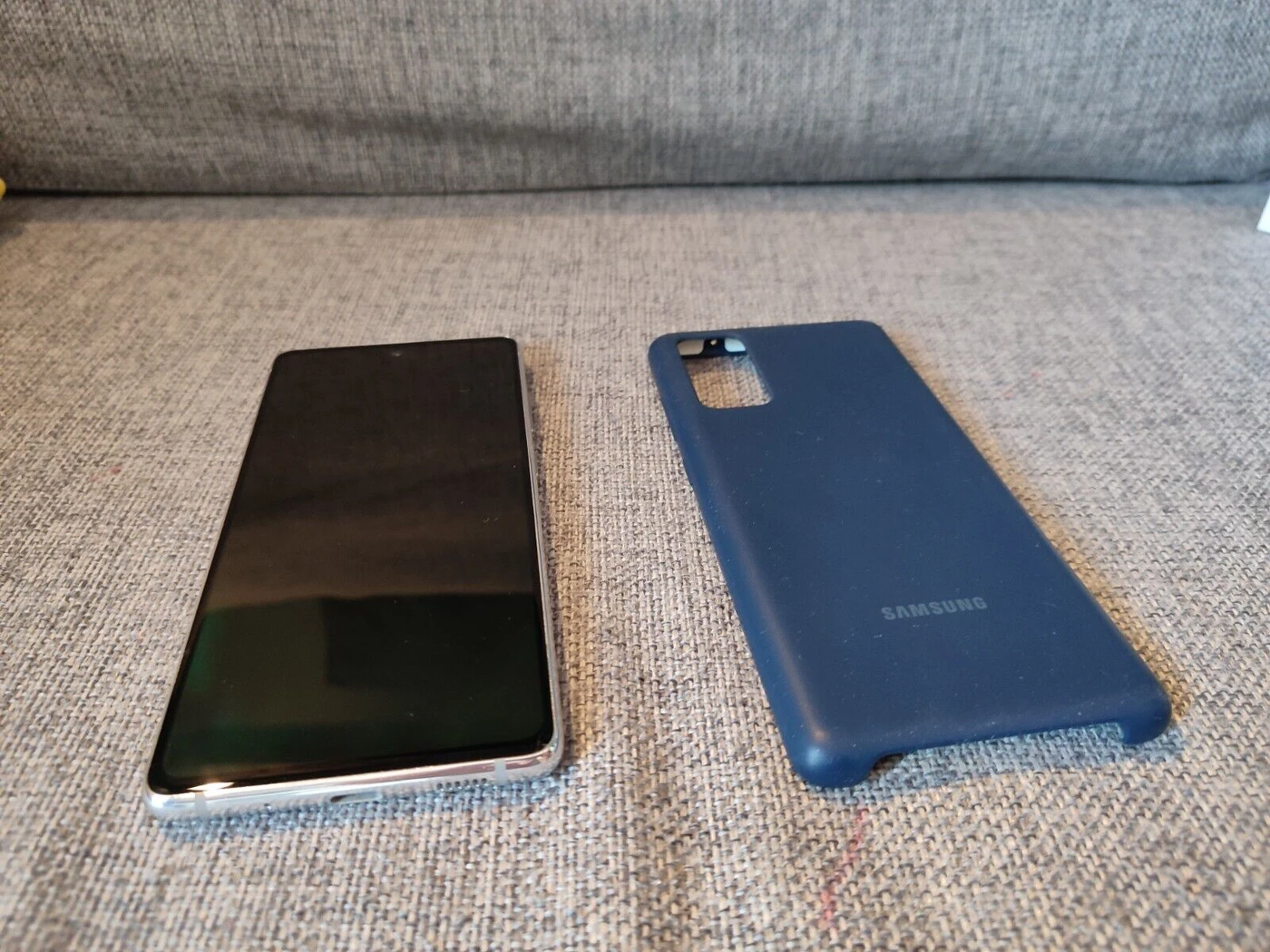 Samsung galaxy s20 FE sm-g780g/ds - 128gb-Cloud White (Dual SIM) - photo 3