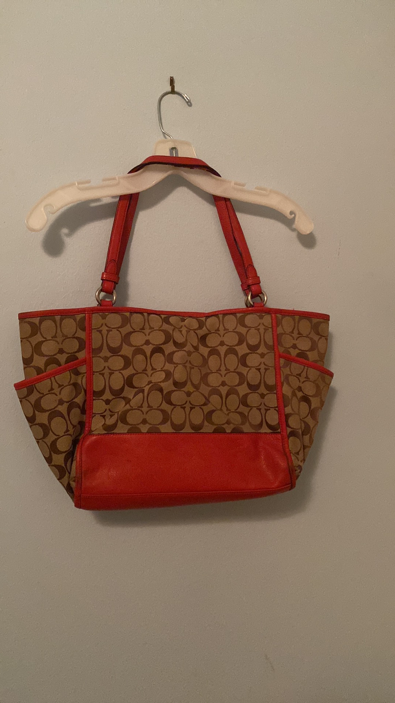 Authentic Coach Designer Handbag - photo 2