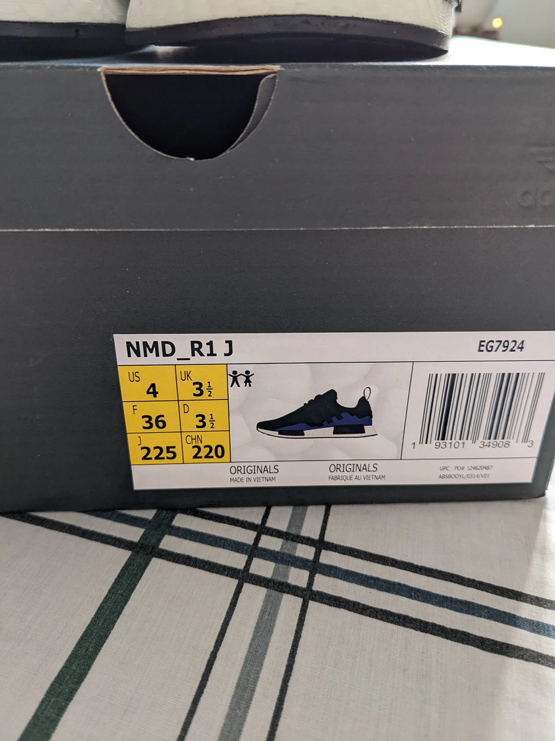 NMD R1 J size 6 / 36 brand new in box - photo 5