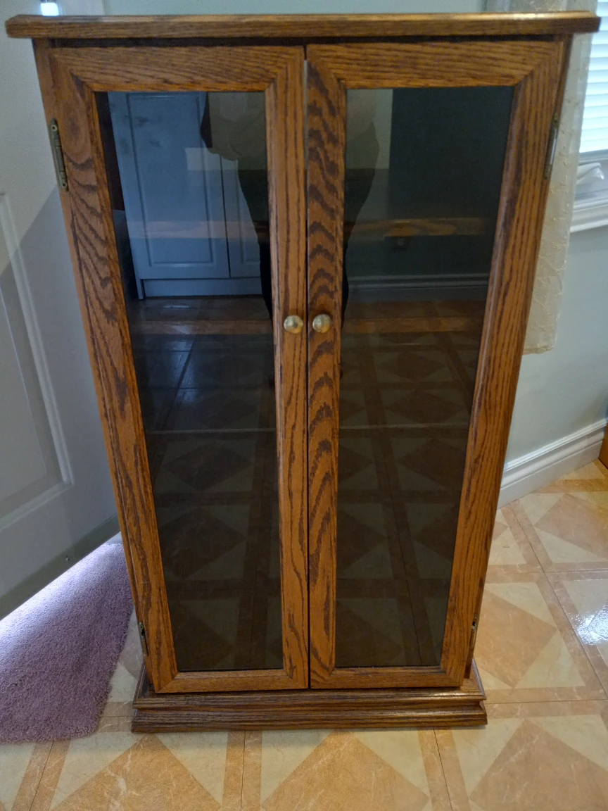 Apt. size Wooden cabinet thumbnail