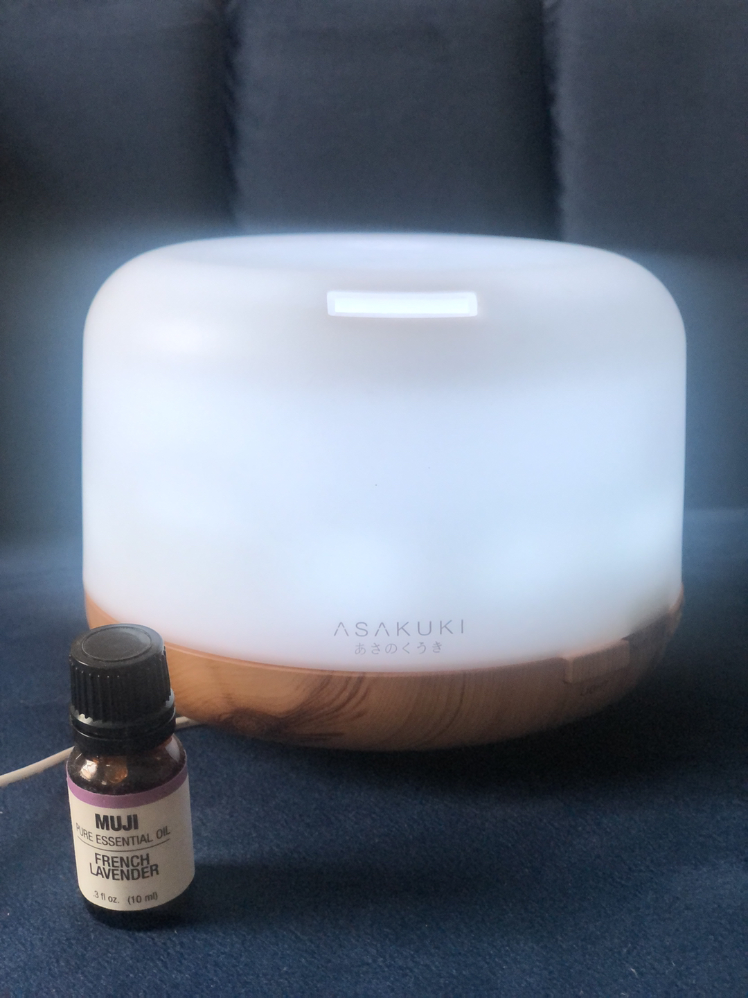 Beautiful diffuser/humidifier with lavender oil  - photo 2