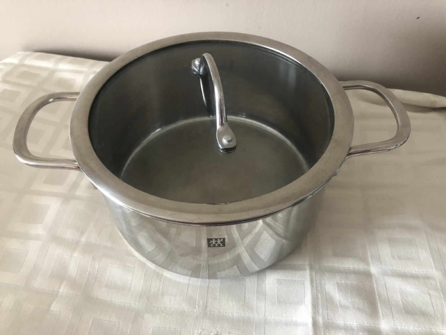 Zwilling pot - 8 inches