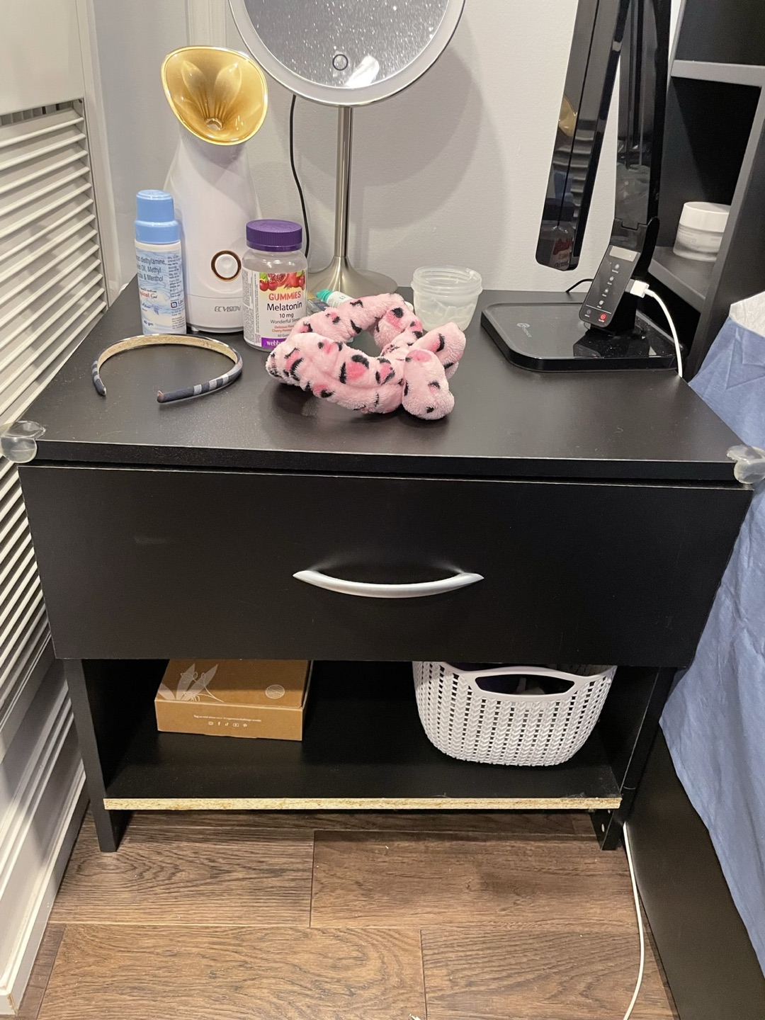 Nightstand - photo 2