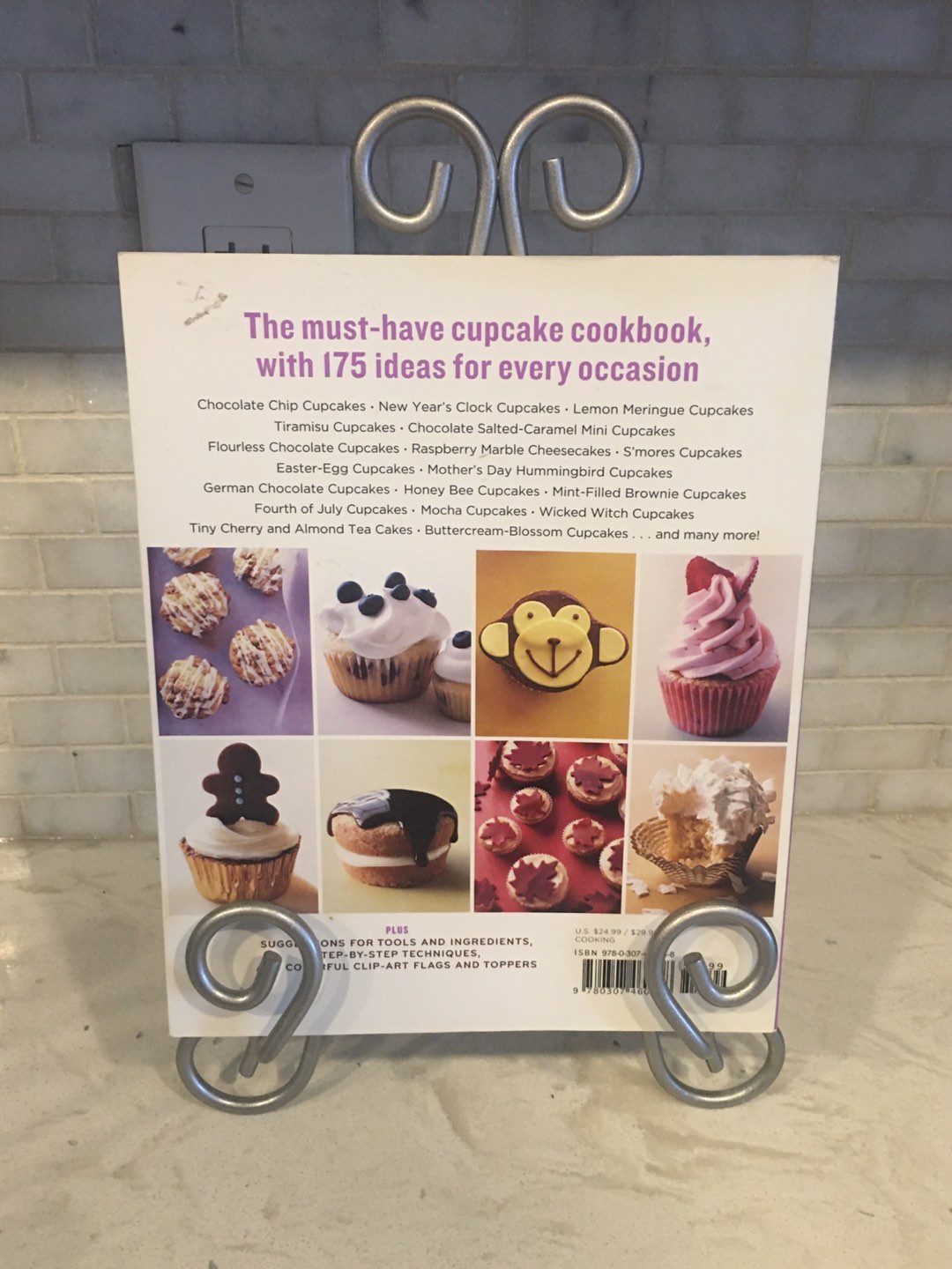 Martha Stewart Cupcake Cookbook image indicator(2)