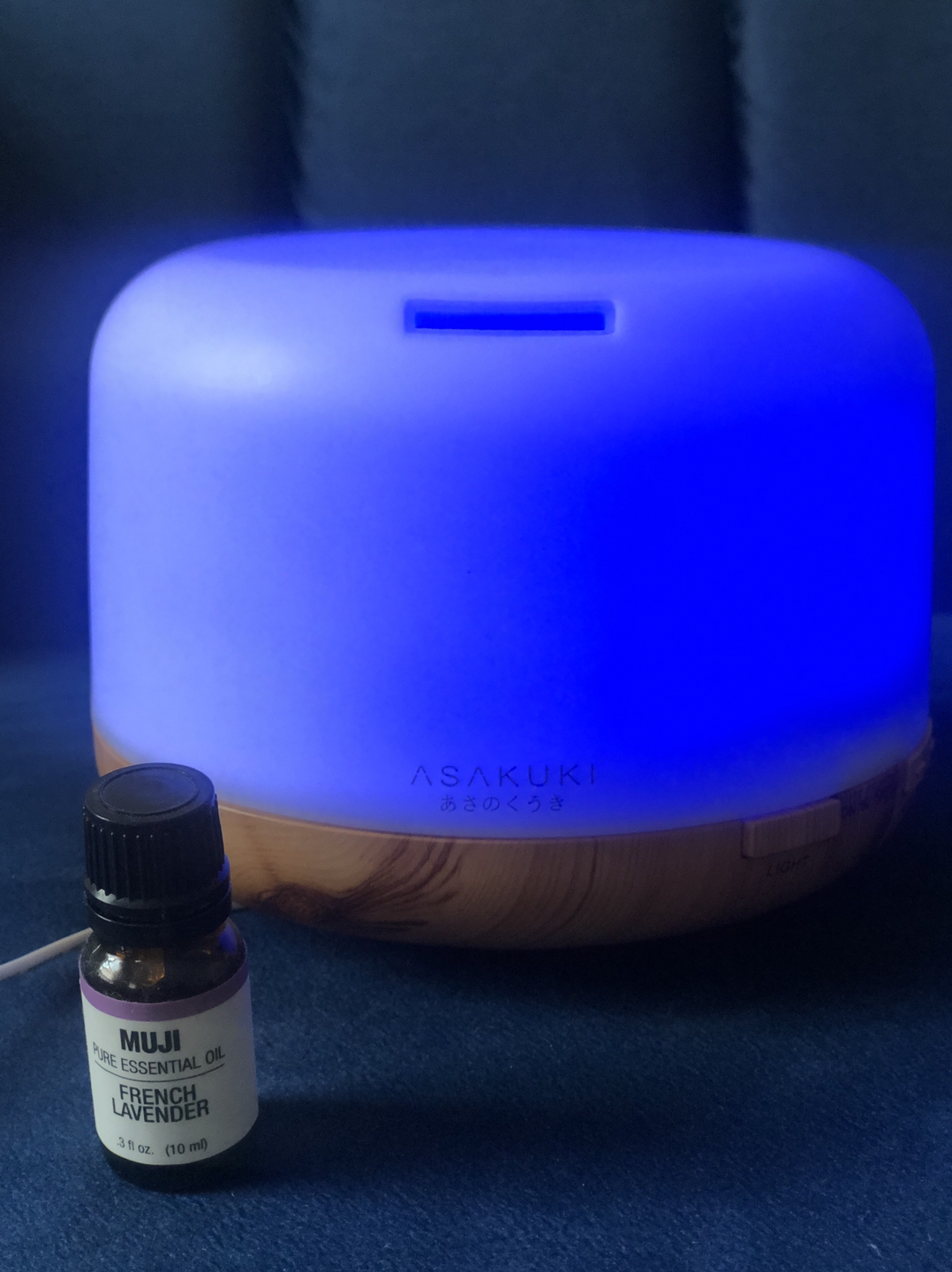 Beautiful diffuser/humidifier with lavender oil  - photo 4