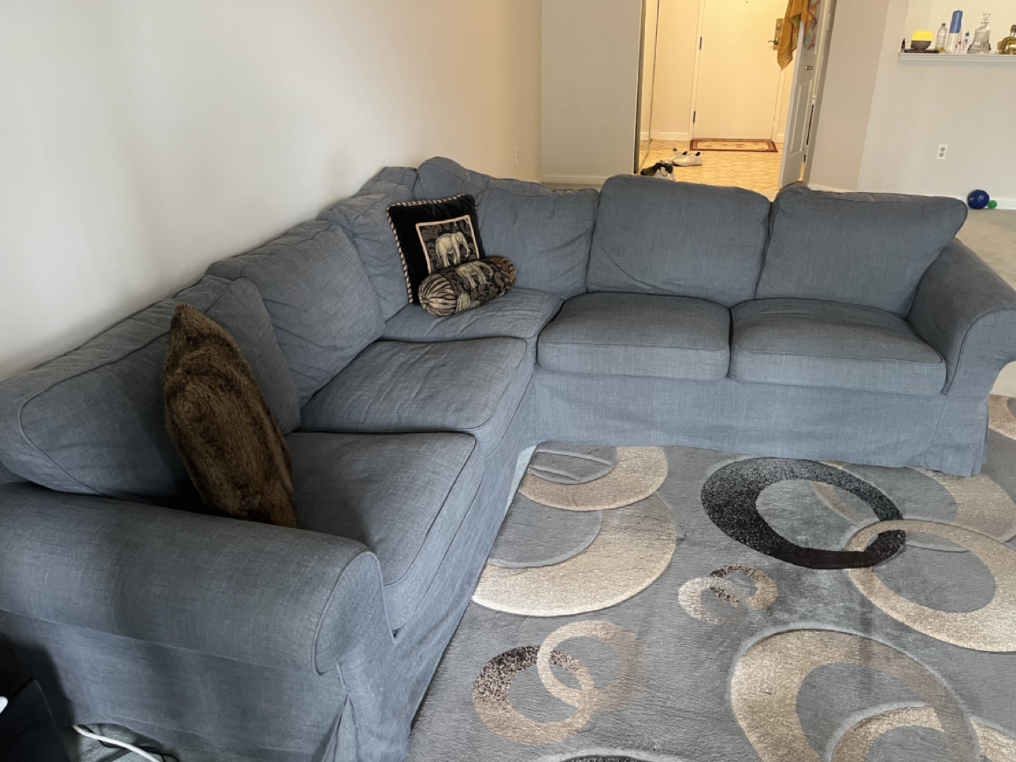Sectional Couch - photo 4