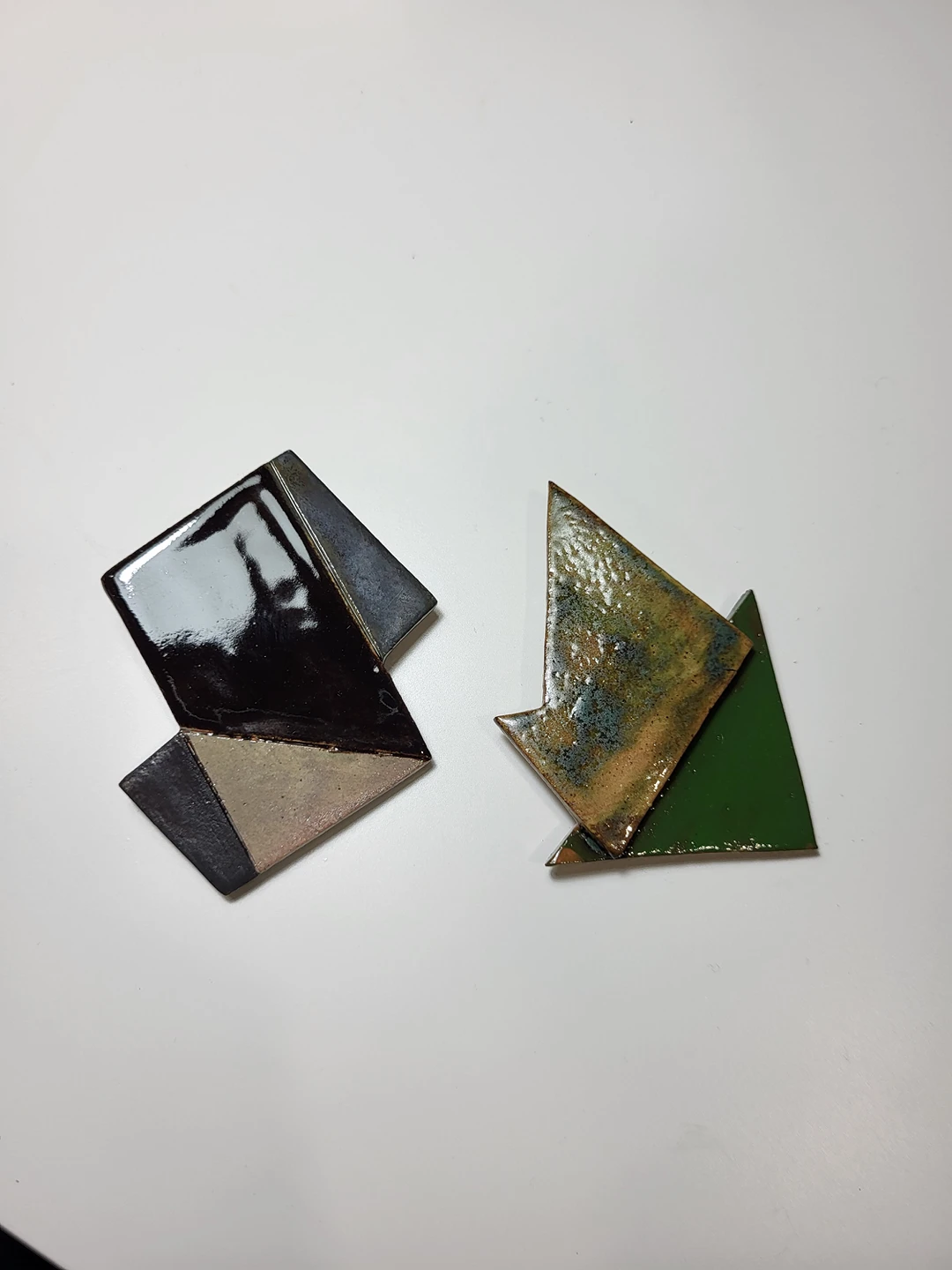 [BRAND NEW] Handmade Stone Brooch image indicator(3)