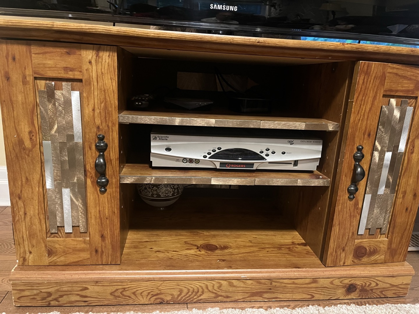 TV stand - photo 2