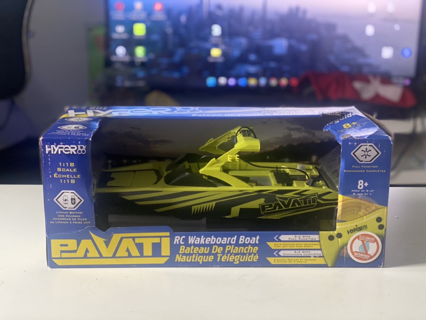 RC boat 1:18 scale lithium battery -USB charger 45cm /17.7inch
