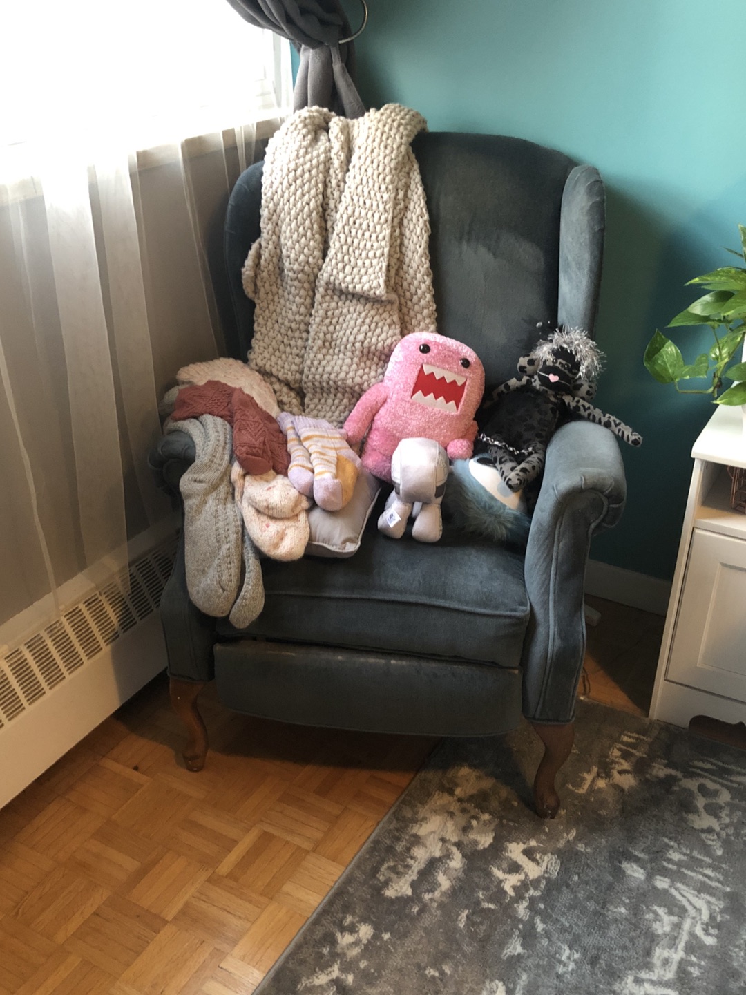FREE Cozy recliner chair