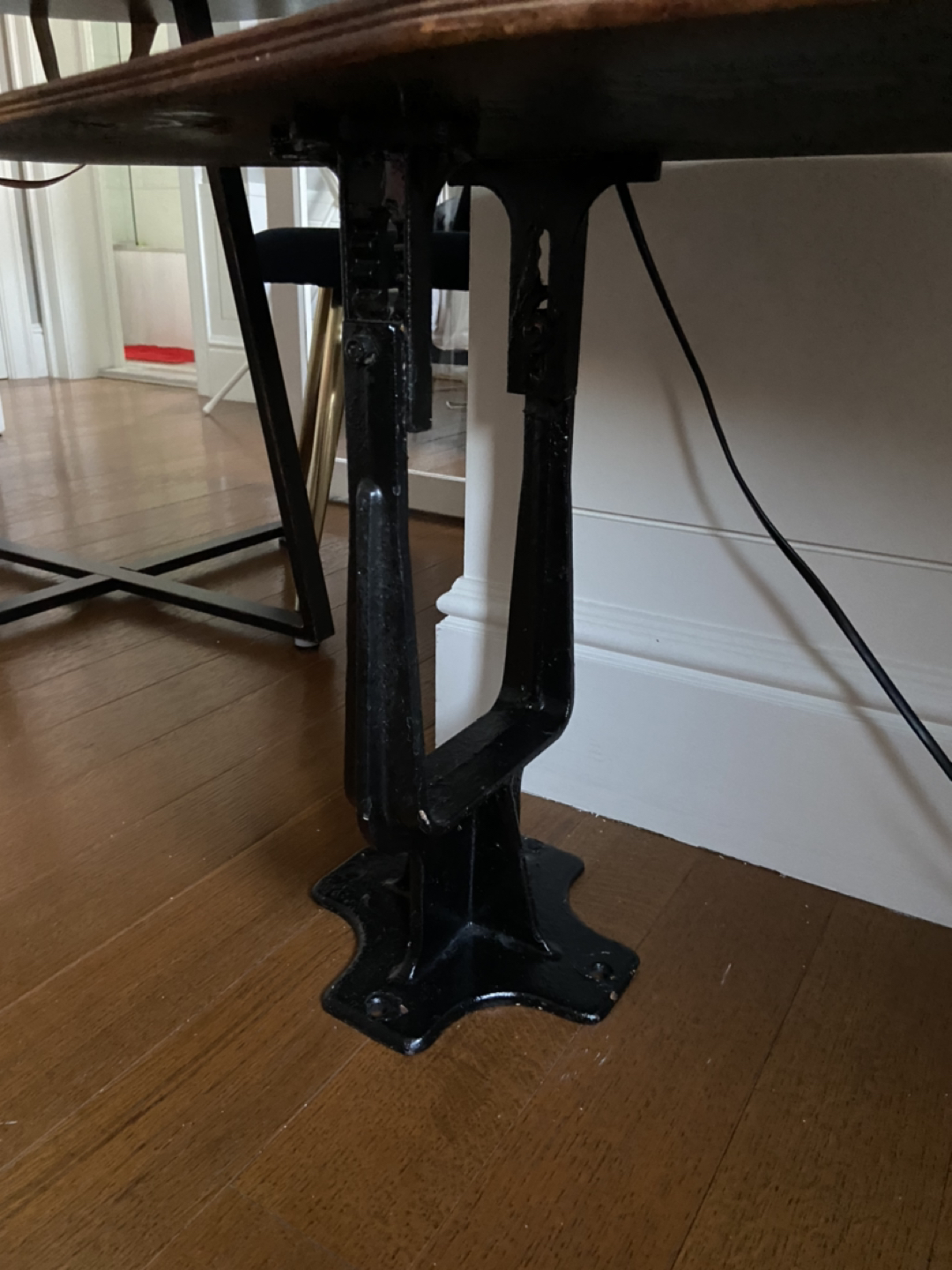 Antique ironing board - photo 3