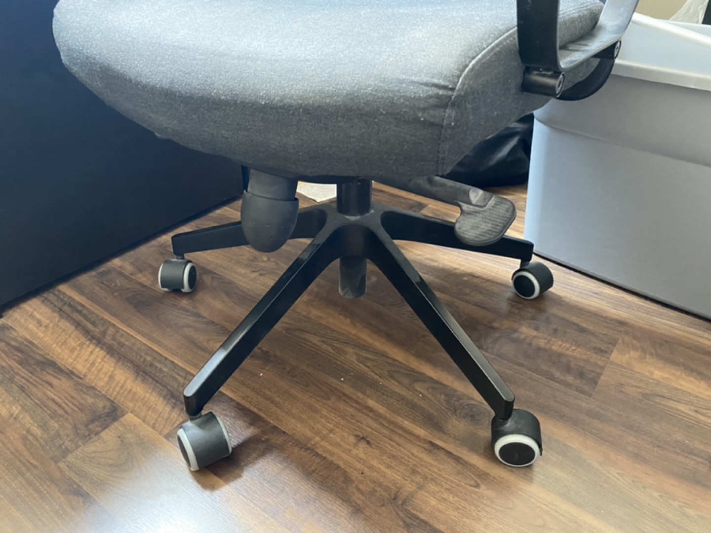 Markus ikea office chair - photo 4