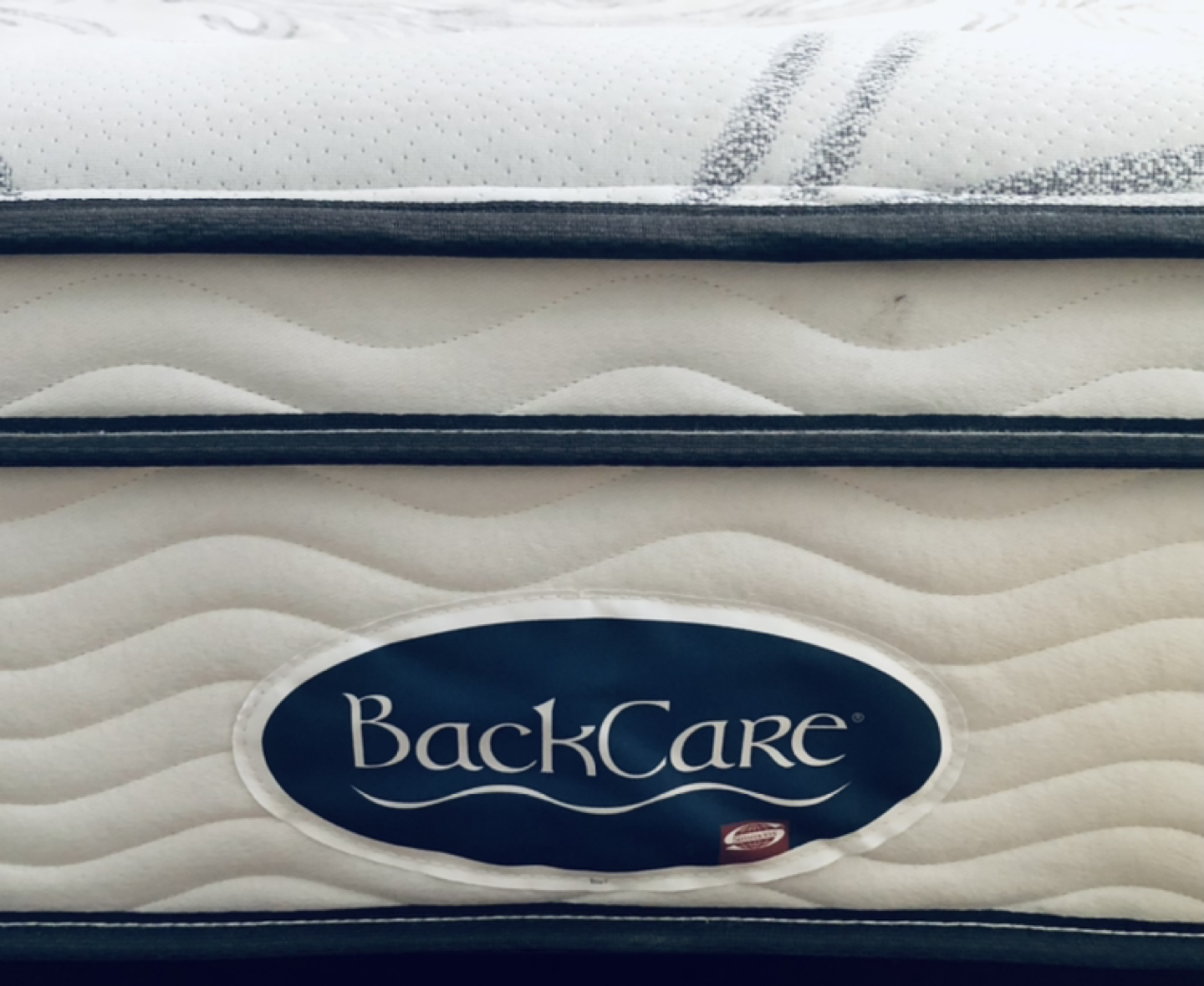 Simmons BackCare Queen Mattress - photo 3