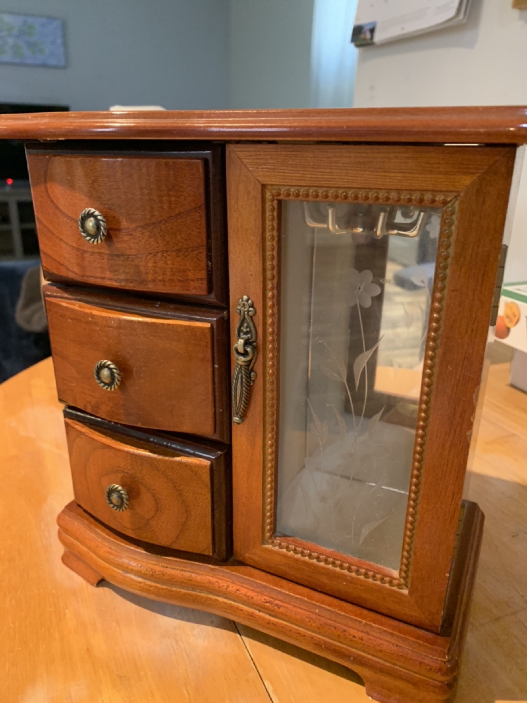 Vintage jewellery wardrobe
