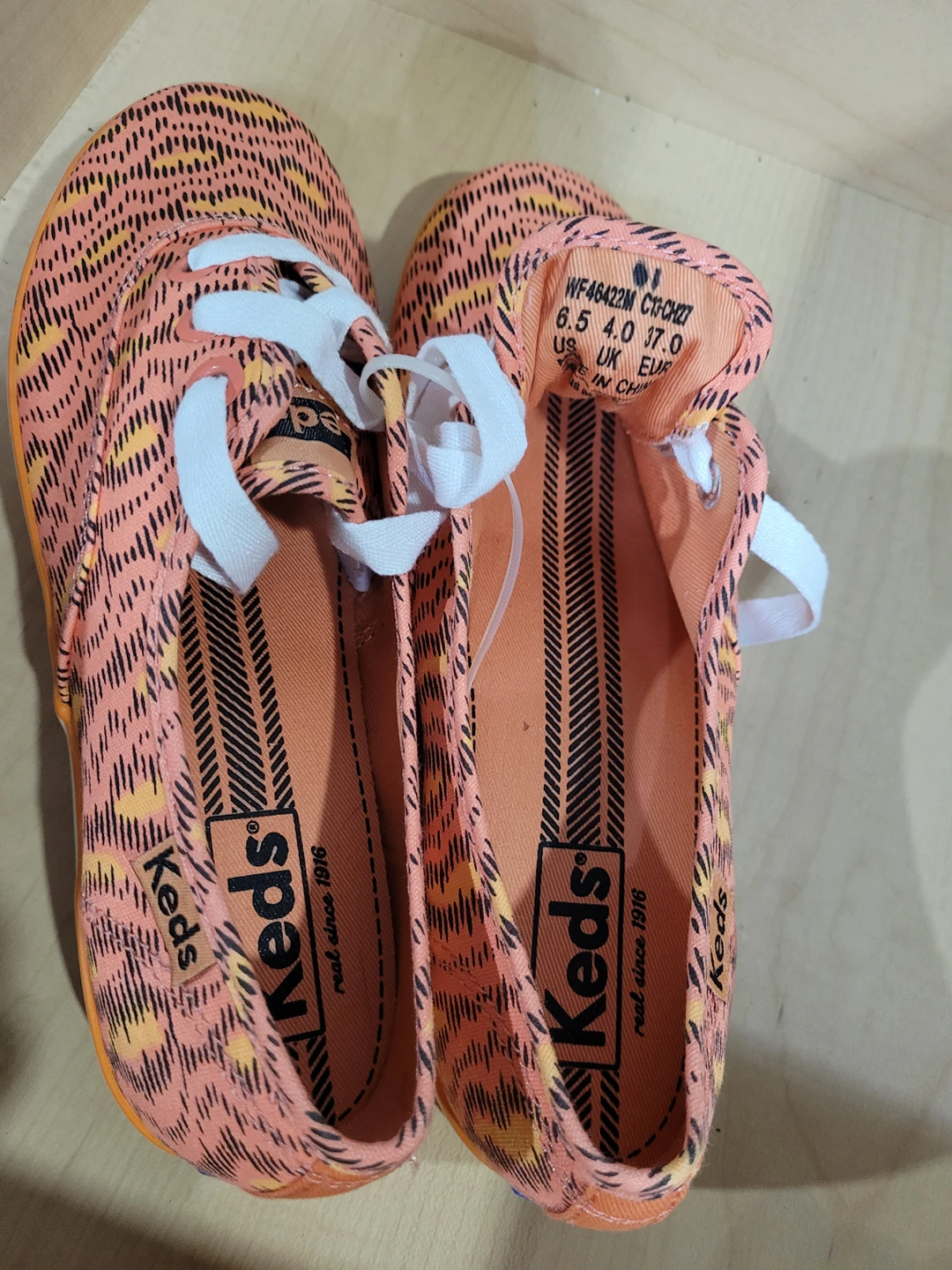 Brand New Sneakers by Keds. Size 6 image indicator(4)