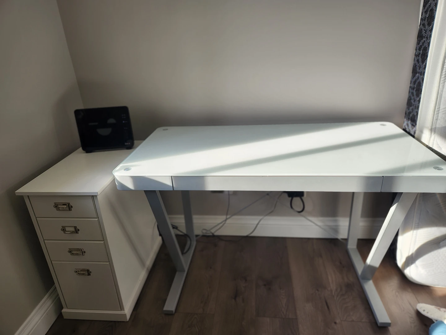 White computer desk or study desk thumbnail