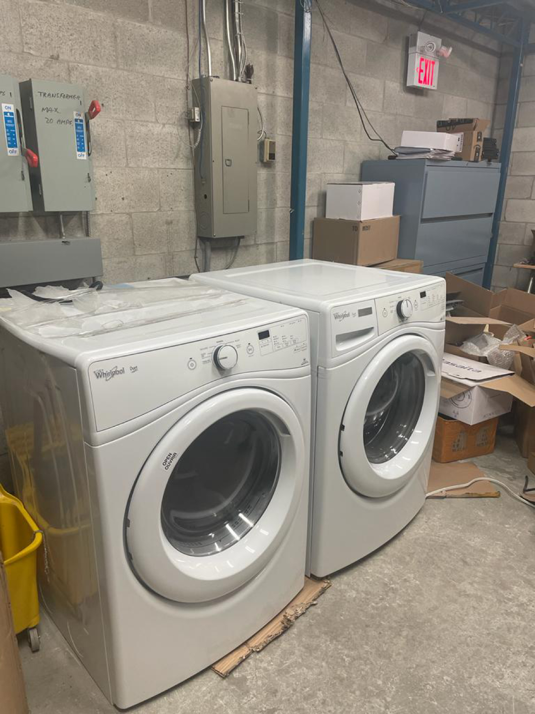 WHIRLPOOL WASHER & DRYER - photo 3