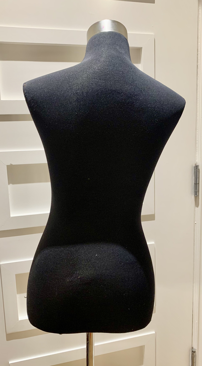 XS Female Dress Form / Dress Display - photo 4