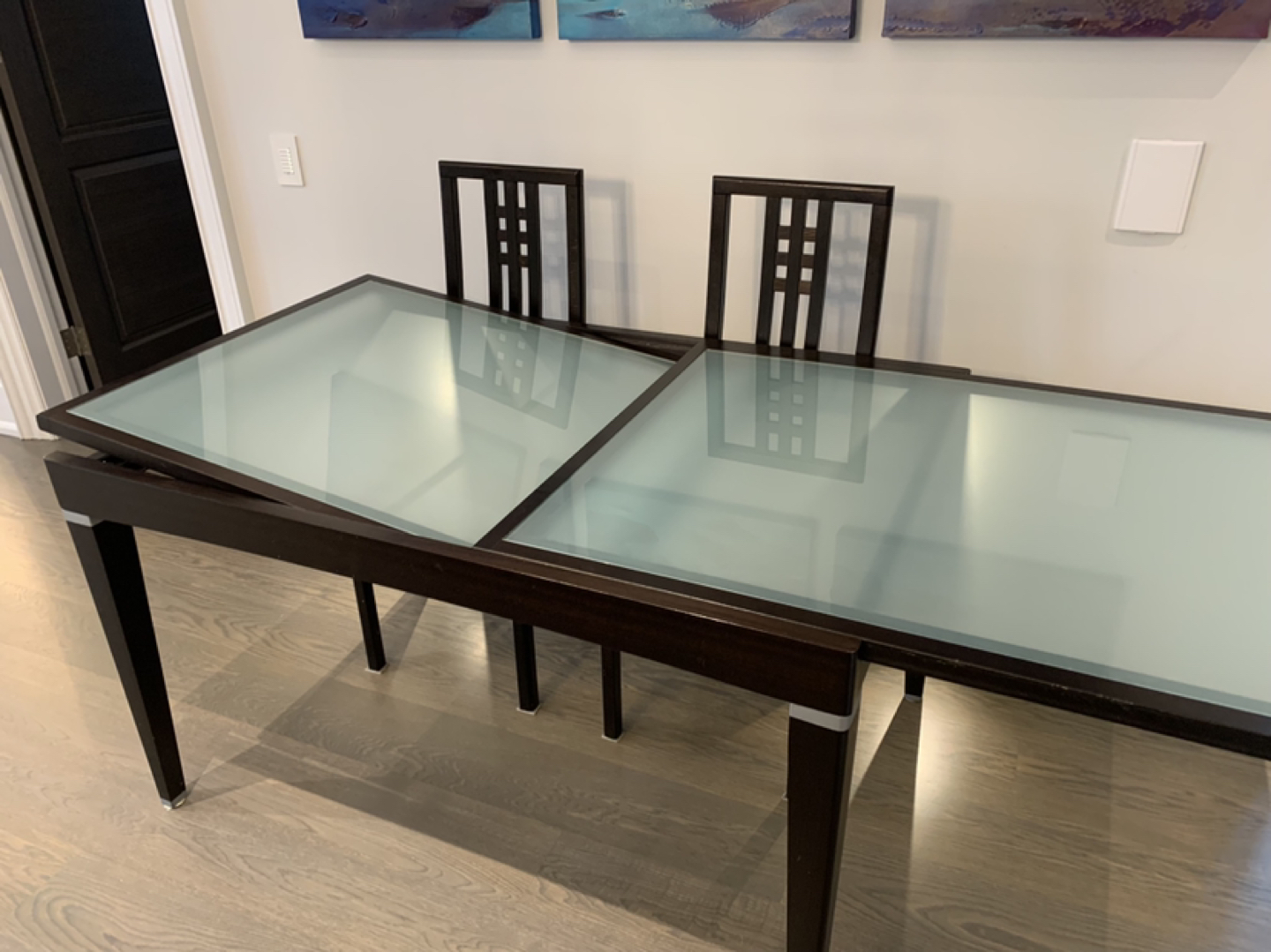 Tempered glass table with 6 wooden chairs - photo 4