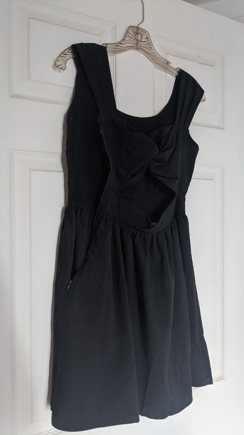 Black Dress with cutout back size medium image indicator(6)