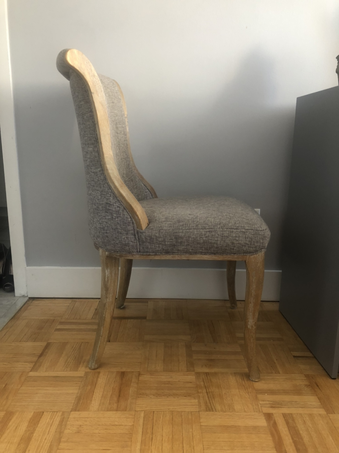 MOVING SALE - Homesense Accent Chair - photo 2