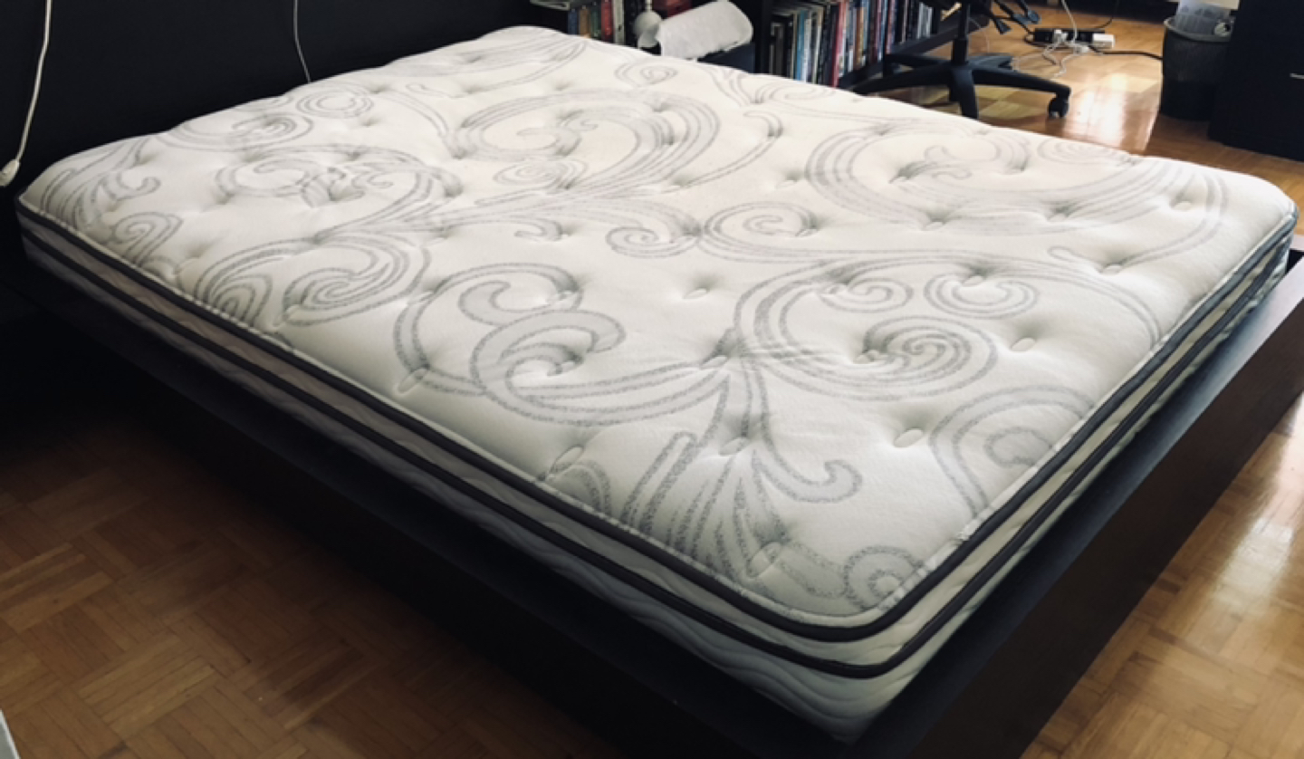 Simmons BackCare Queen Mattress - photo 2