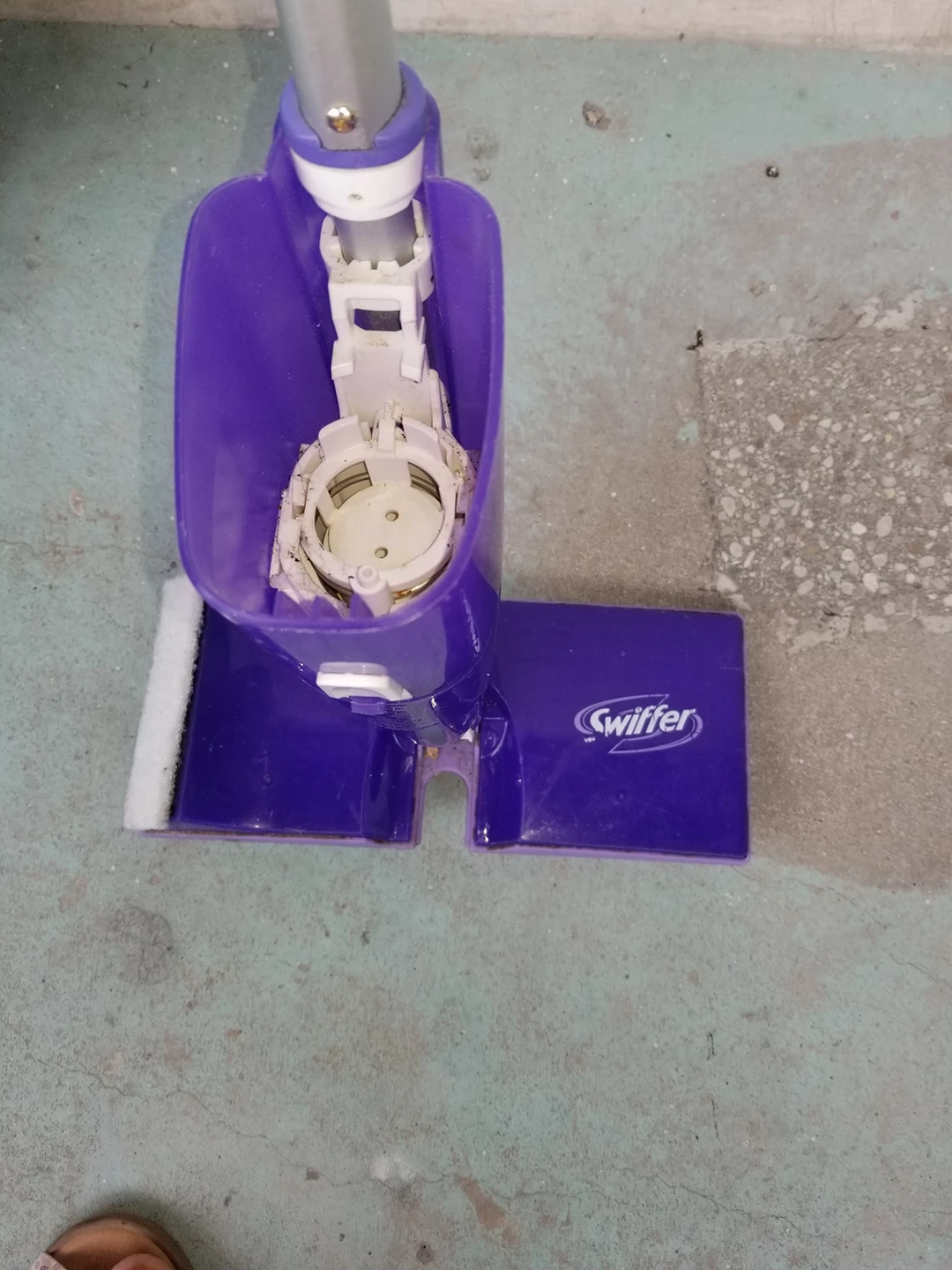 #FREECYCLE# SWIFFER WETJET WORKS PERFECTLY thumbnail