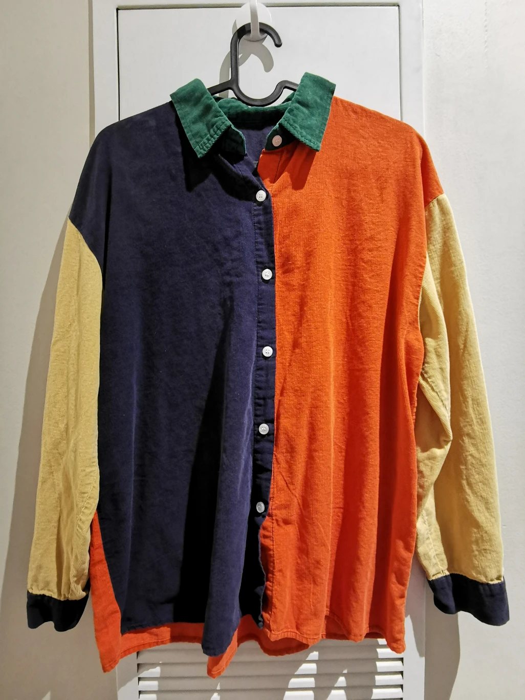 color pallet artist shirt size L
