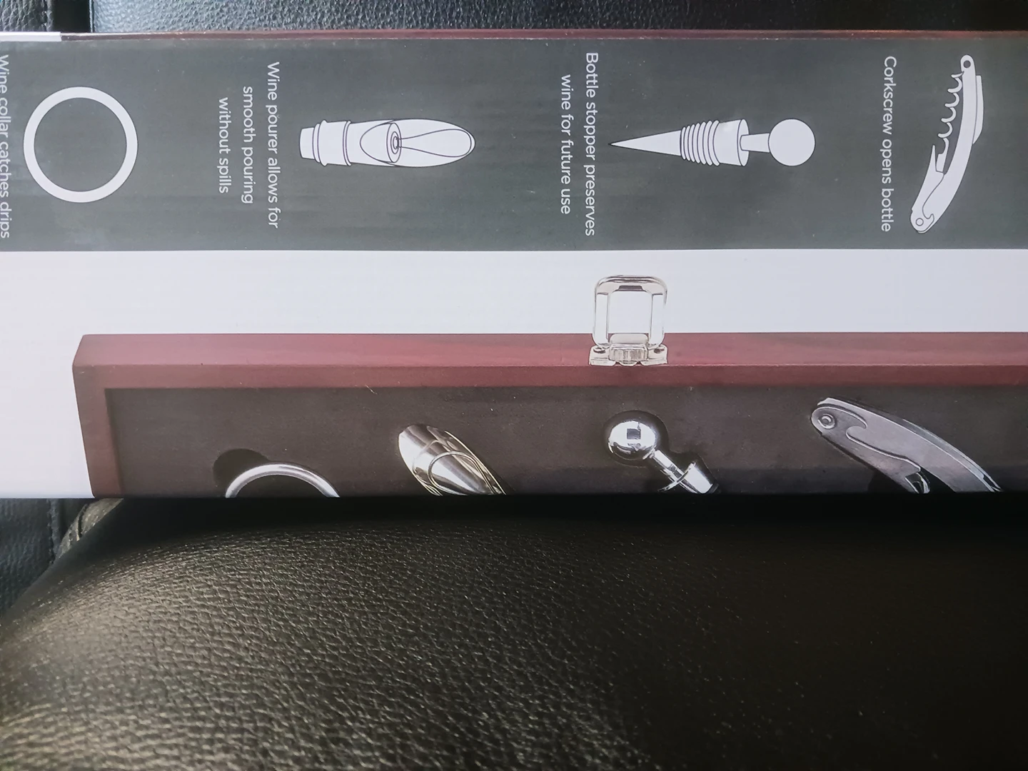 classy Vintner Wine Box + accessories image indicator(3)
