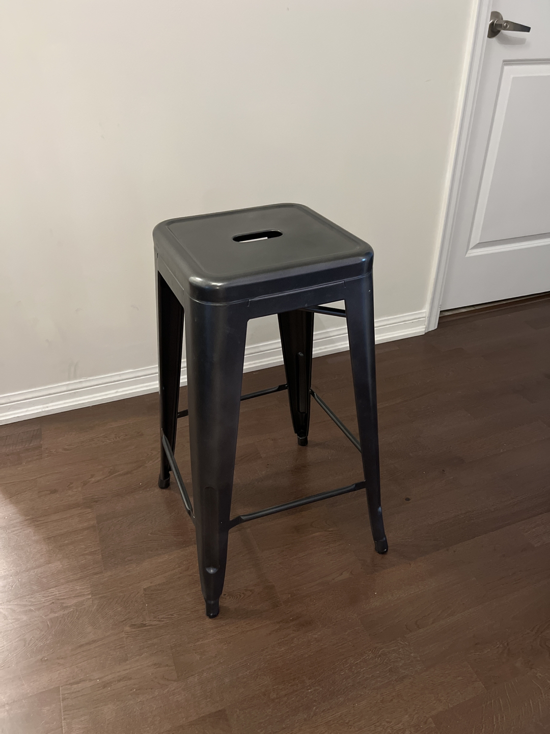 Metal Bar Stool - perfect condition