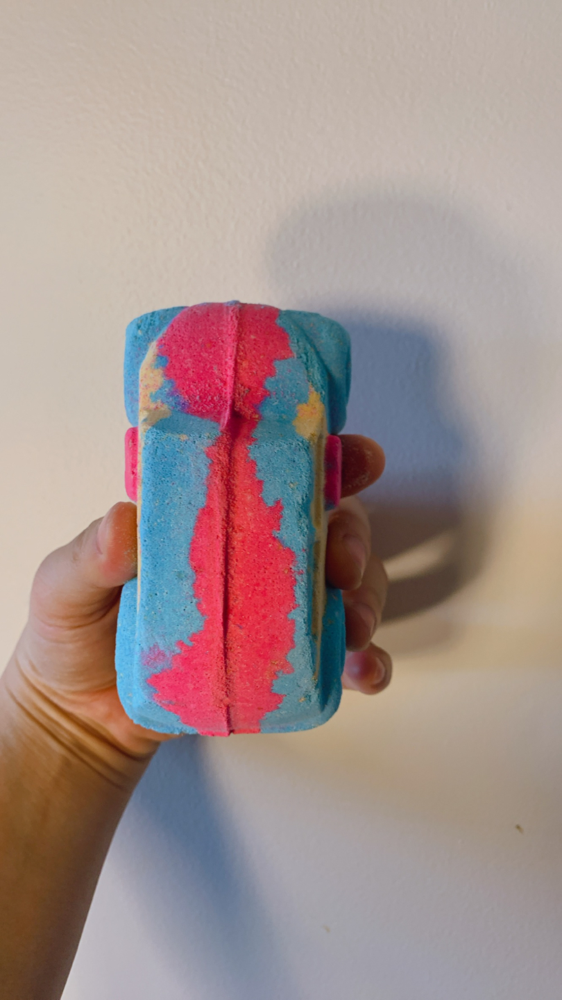 Lush - unused Love Bug bath bomb - photo 3