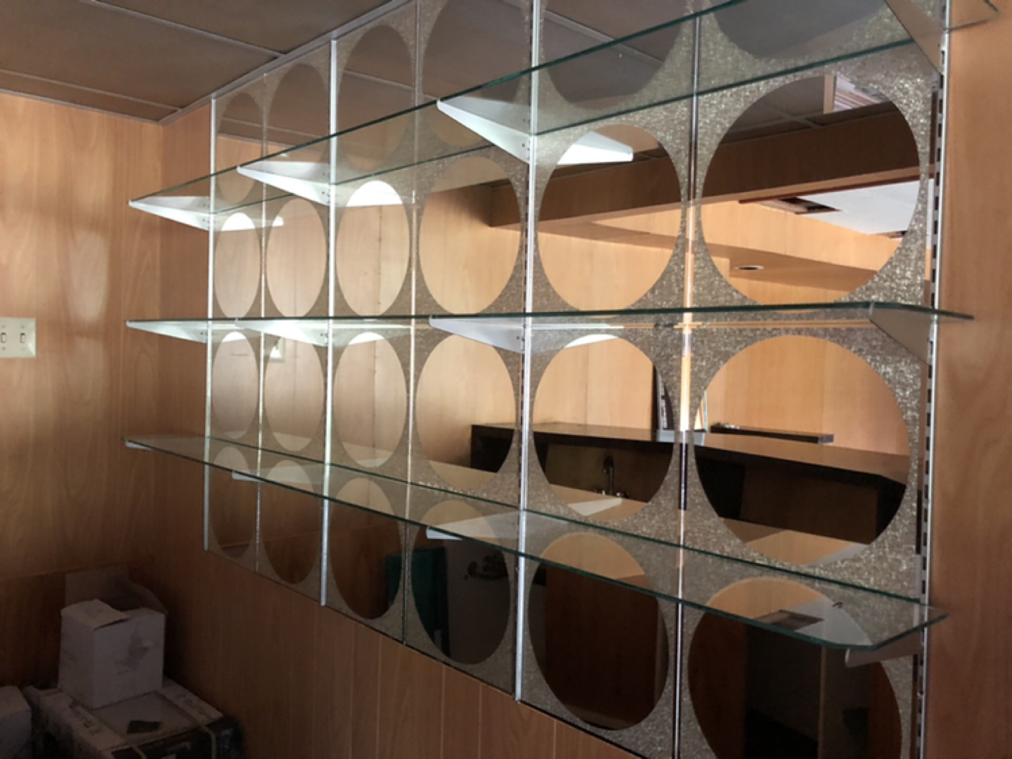 Mid century Bar and Mirrors - photo 4