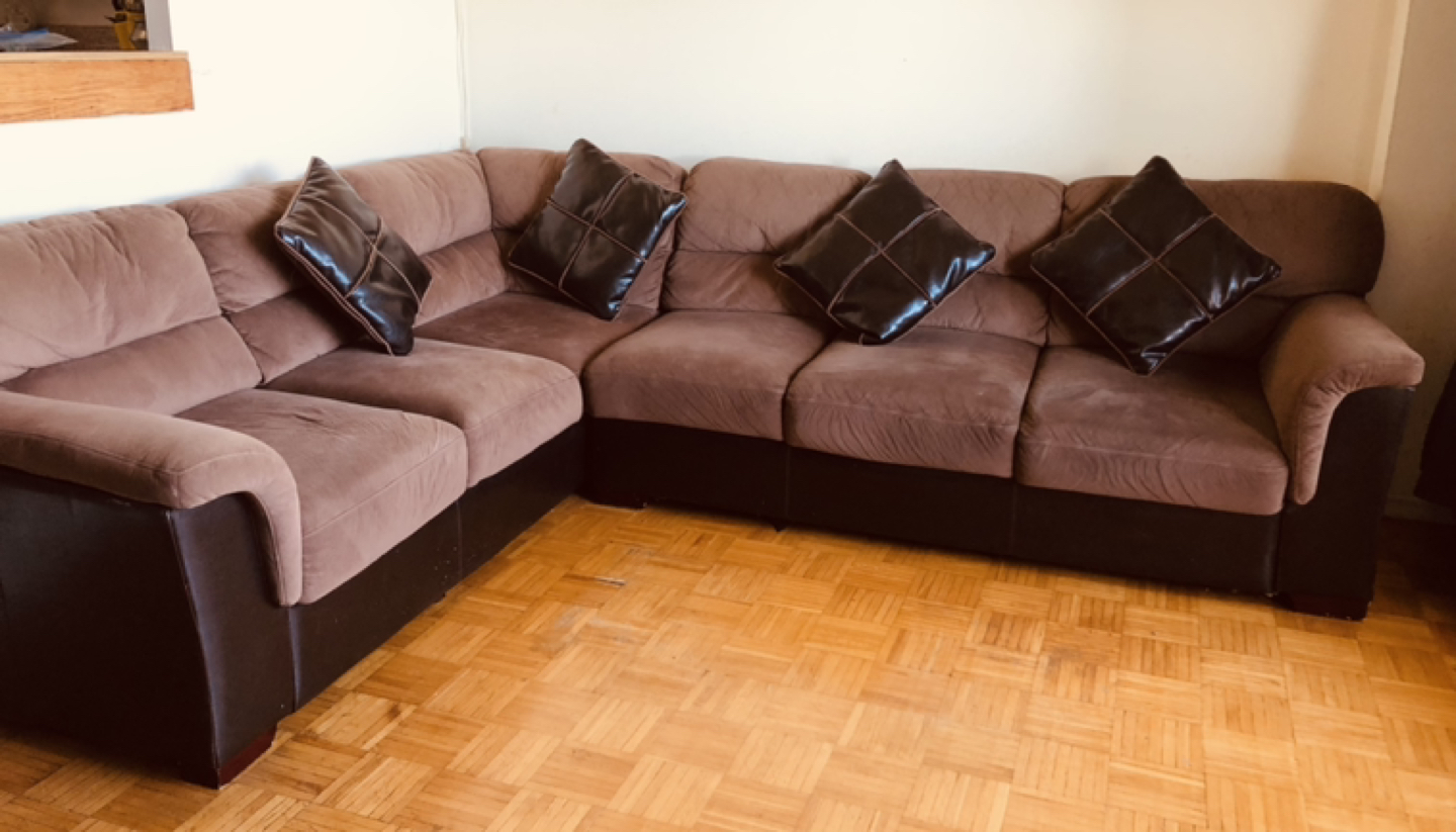 Sectional Couch - photo 3