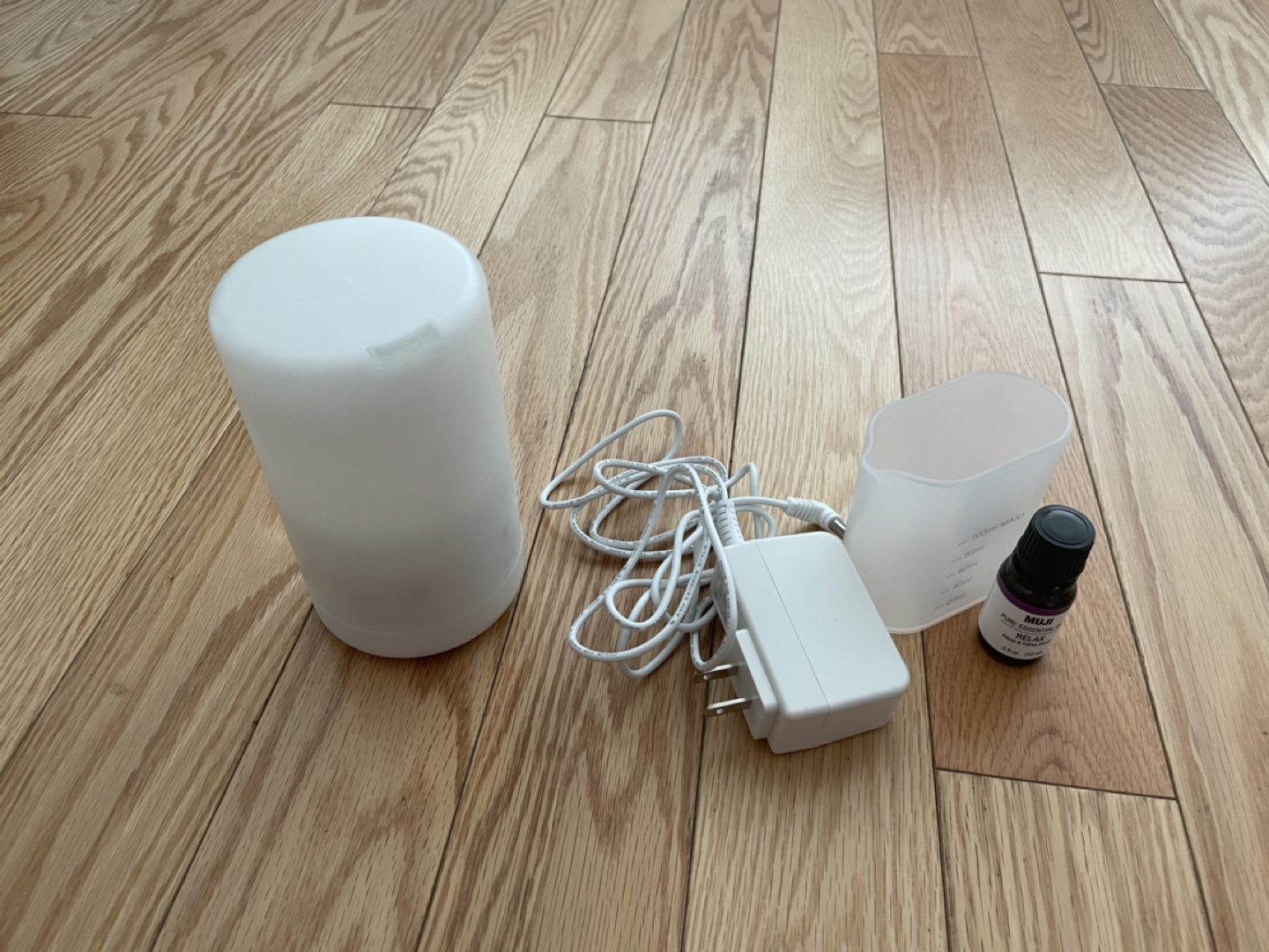 MUJI Aroma diffuser (with new lavender oil)