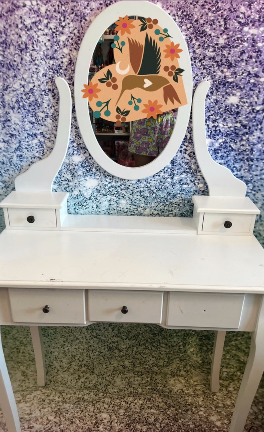 Kids vanity