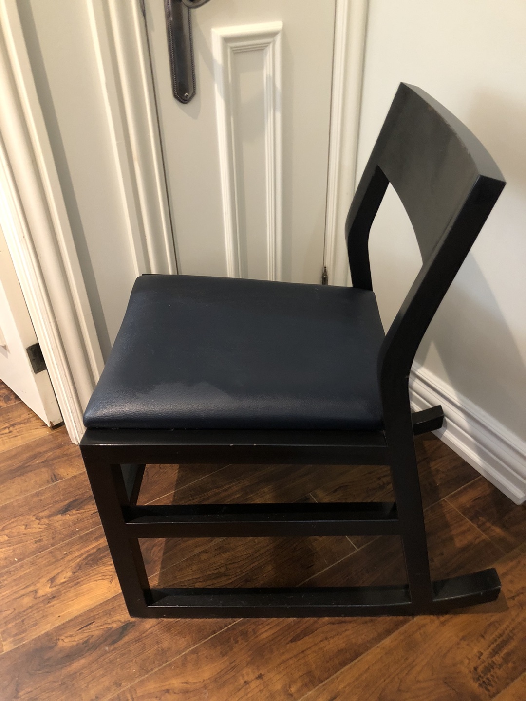 Chair - photo 2