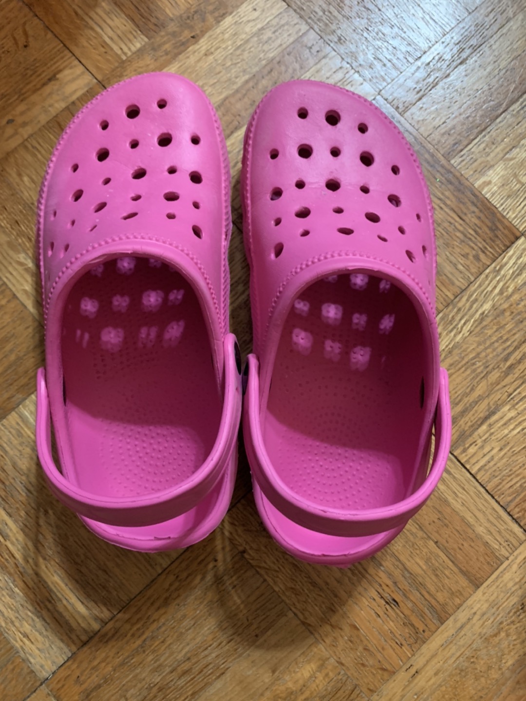 #freecycle Kids Croc-like sz36 shoes thumbnail