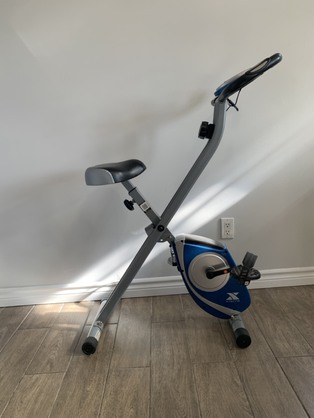 Xterra folding exercise bike 🚴🏽 thumbnail