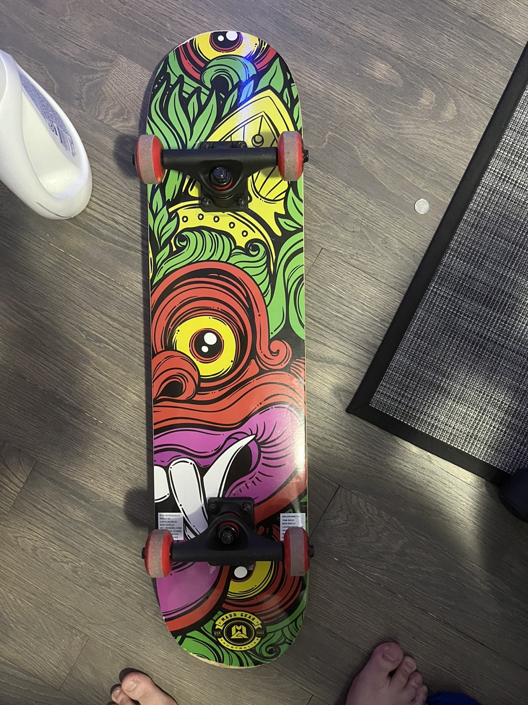 Gaming monitor / skate board / camera for sale image indicator(3)