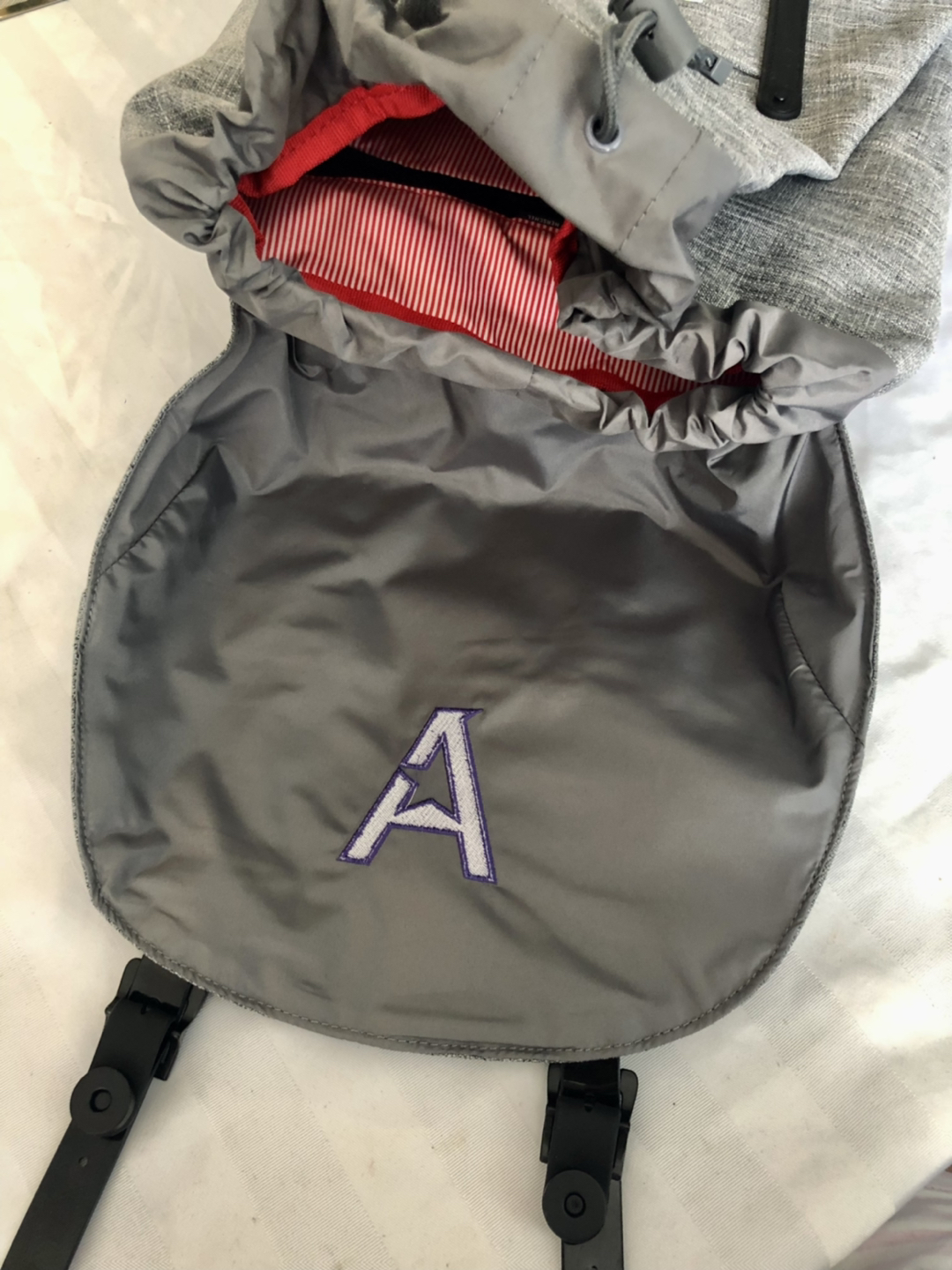 Herschel Retreat Backpack image indicator(4)